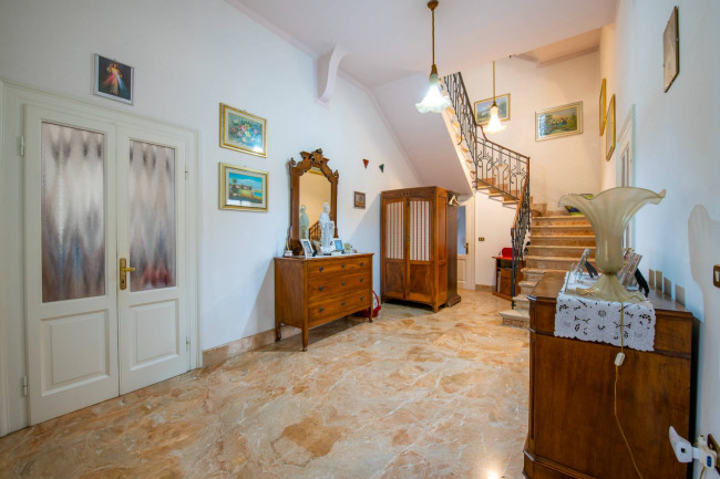 Villa for sale in Castelnuovo del Garda