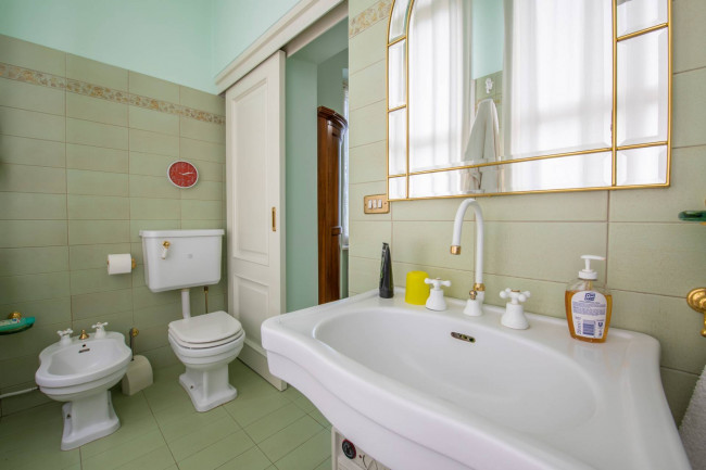 Villa for sale in Castelnuovo del Garda