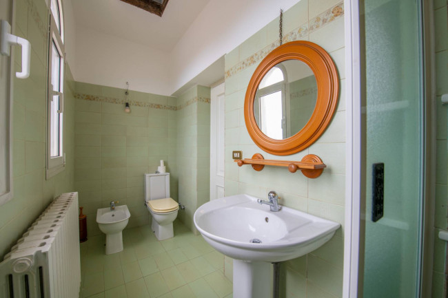 Villa for sale in Castelnuovo del Garda