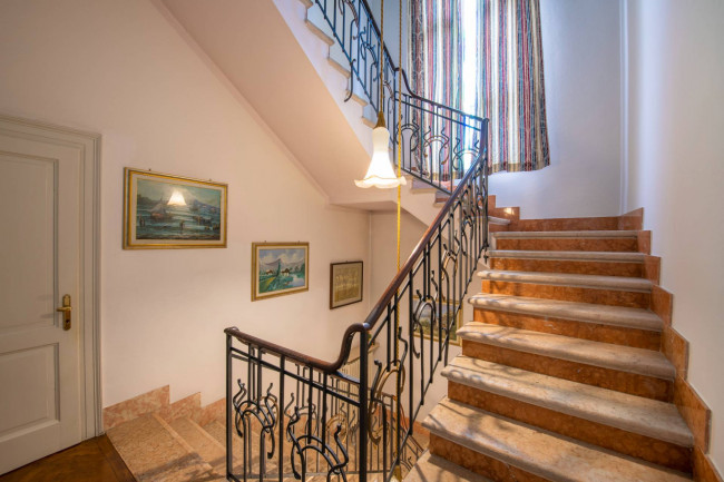 Villa for sale in Castelnuovo del Garda