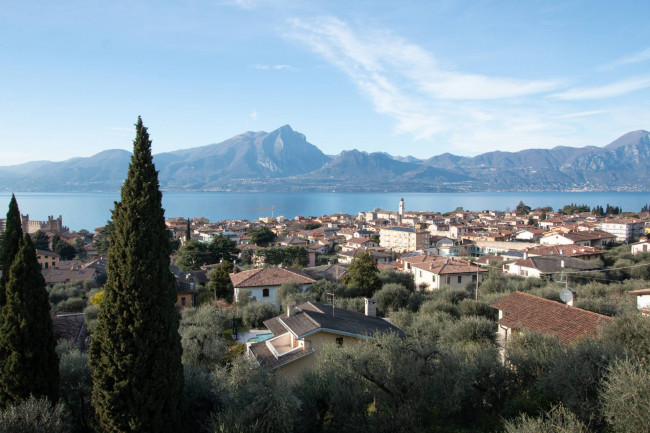Appartamento in affitto a Torri del Benaco