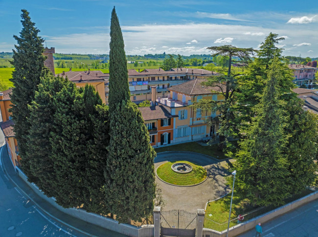 Villa in vendita a Castelnuovo del Garda
