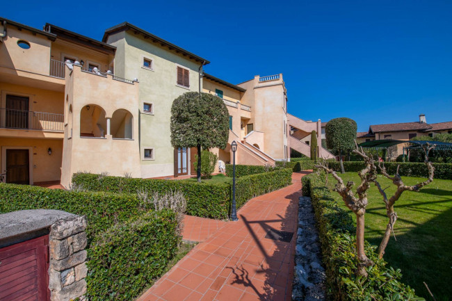 Appartamento in vendita a Peschiera del Garda