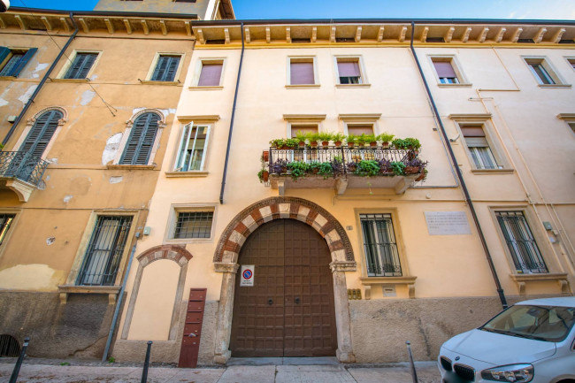 Appartamento in vendita a Verona