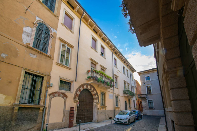 Appartamento in vendita a Verona