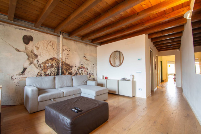 Palazzina in Vendita a Bussolengo