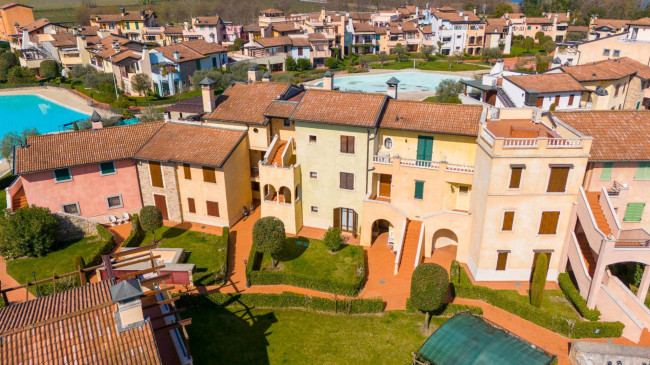 Appartamento in vendita a Peschiera del Garda