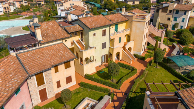 Appartamento in vendita a Peschiera del Garda