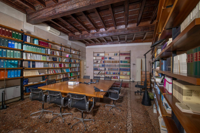 Appartamento in vendita a Verona