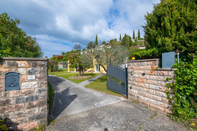 Villa in vendita a Costermano