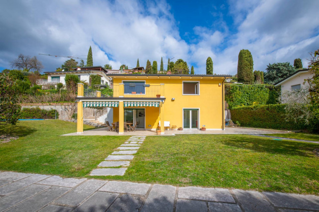 Villa in vendita a Costermano