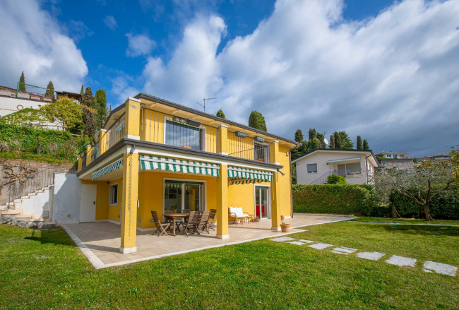 Villa in vendita a Costermano