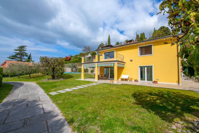 Villa in vendita a Costermano