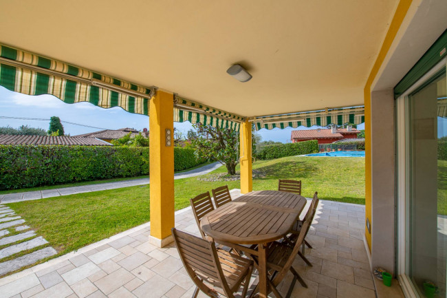 Villa in vendita a Costermano
