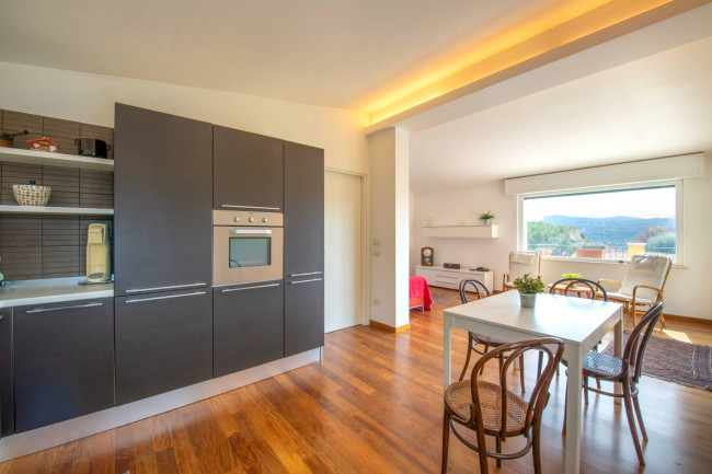 Villa in vendita a Costermano