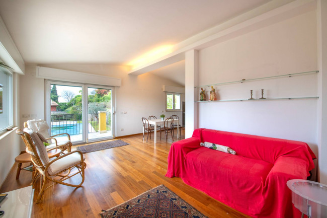 Villa in vendita a Costermano