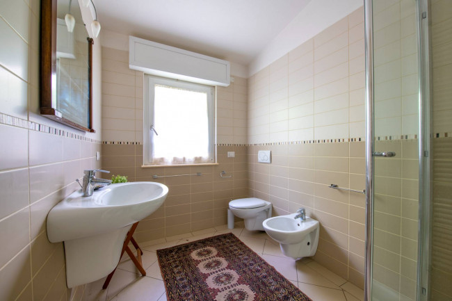 Villa in vendita a Costermano