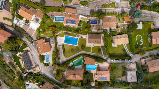 Villa in vendita a Costermano