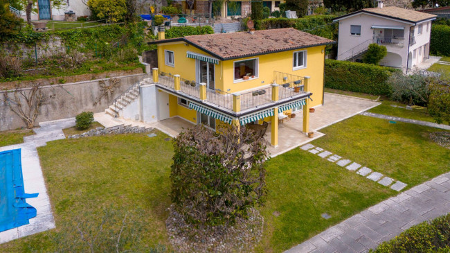 Villa in vendita a Costermano