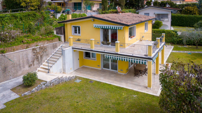Villa in vendita a Costermano