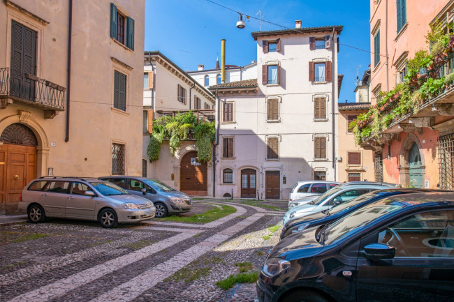 Appartamento in vendita a Verona