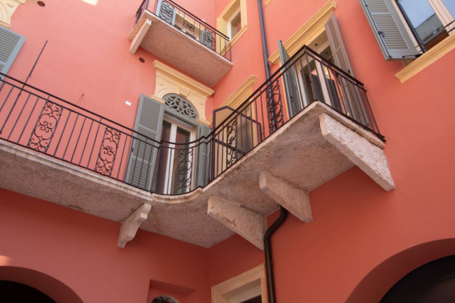 Appartamento in vendita a Verona