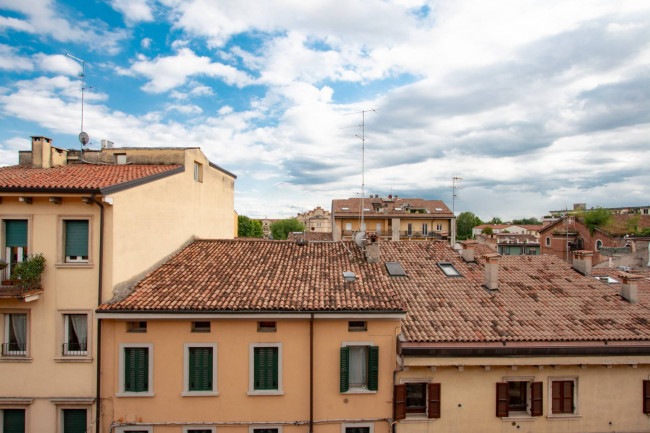 Appartamento in Vendita a Verona