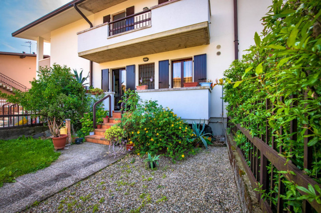 Villette a schiera in Vendita a Desenzano del Garda