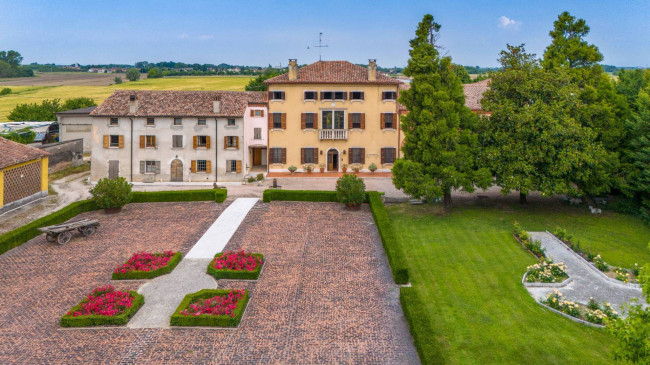 Villa for sale in Sorgà