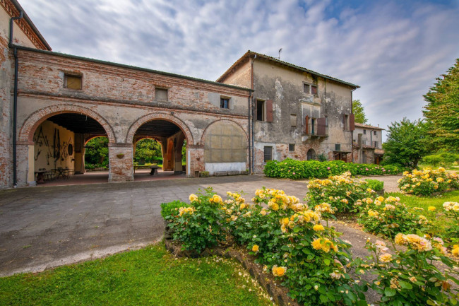 Villa for sale in Sorgà