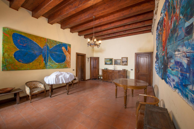 Villa for sale in Sorgà