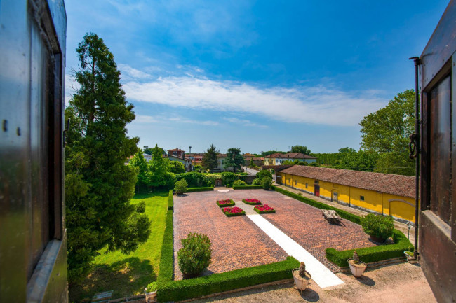 Villa for sale in Sorgà