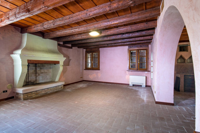 Villa for sale in Sorgà