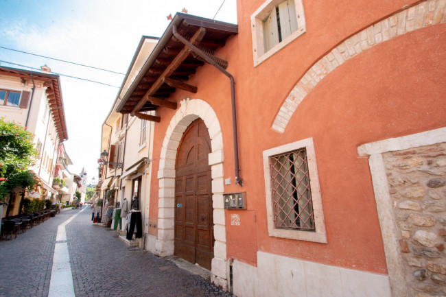 Appartamento in Vendita a Bardolino