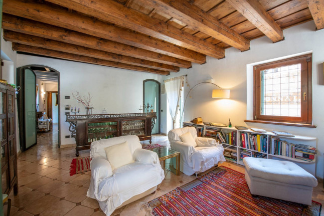 Casa Semindipendente in Vendita a Verona