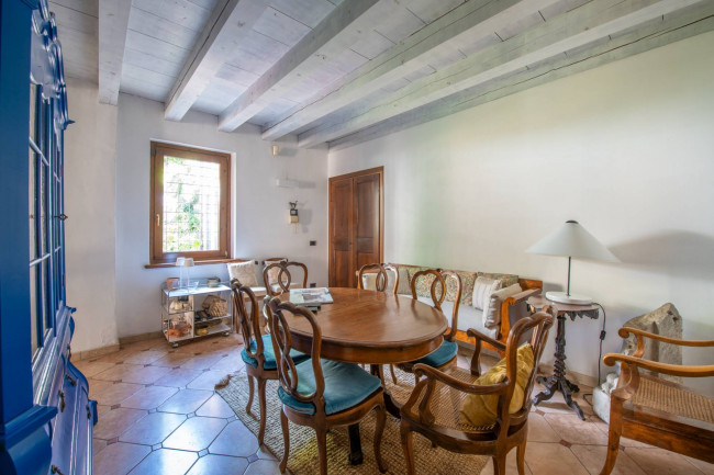 Casa Semindipendente in vendita a Verona