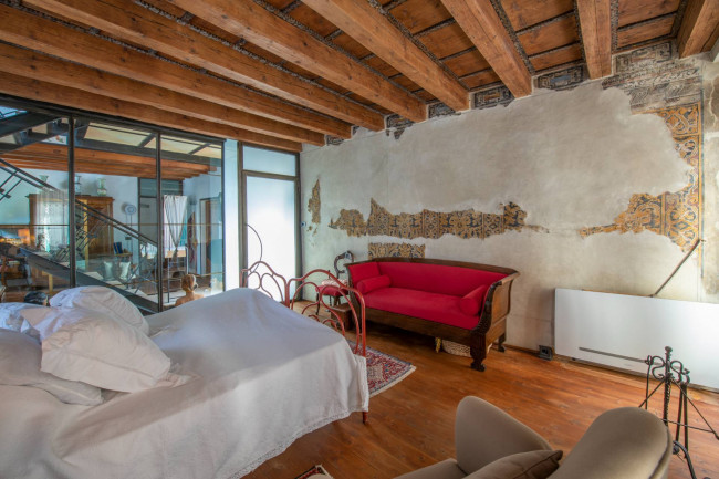 Casa Semindipendente in vendita a Verona