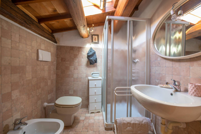 Casa Semindipendente in vendita a Verona