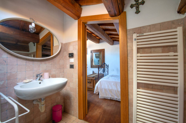 Casa Semindipendente in vendita a Verona