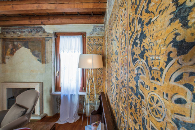 Casa Semindipendente in vendita a Verona
