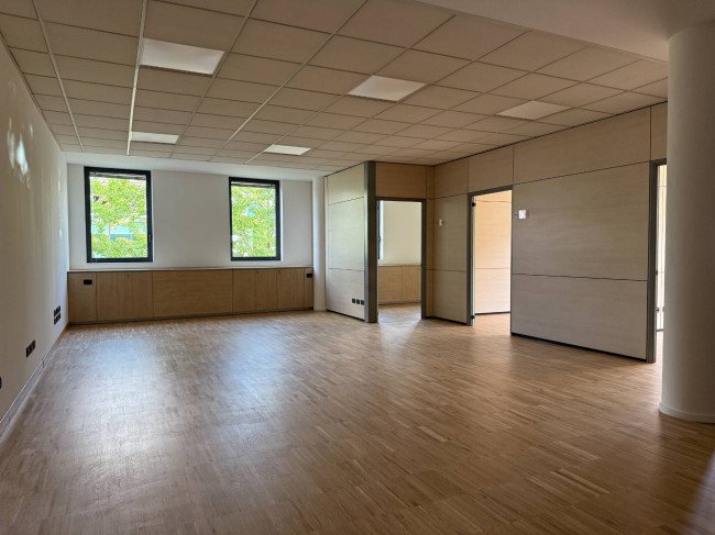 Studio/Ufficio in Vendita a Villafranca di Verona