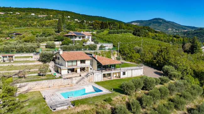 Villa for sale in Fumane