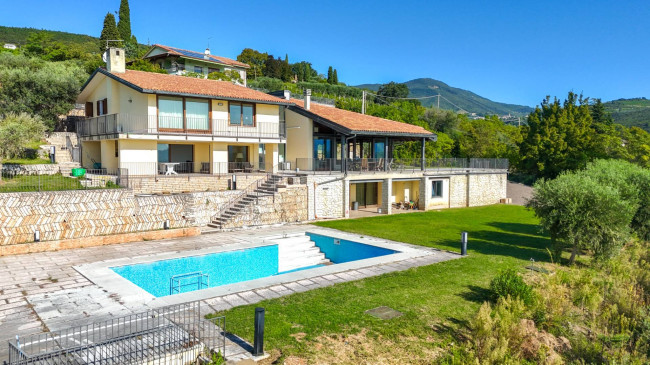 Villa for sale in Fumane
