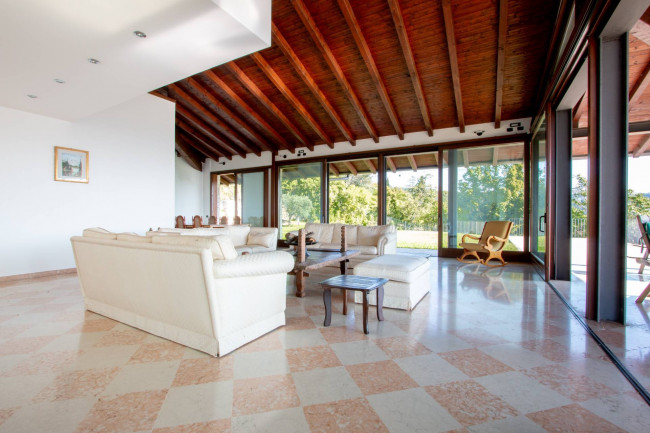 Villa for sale in Fumane