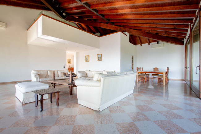 Villa for sale in Fumane