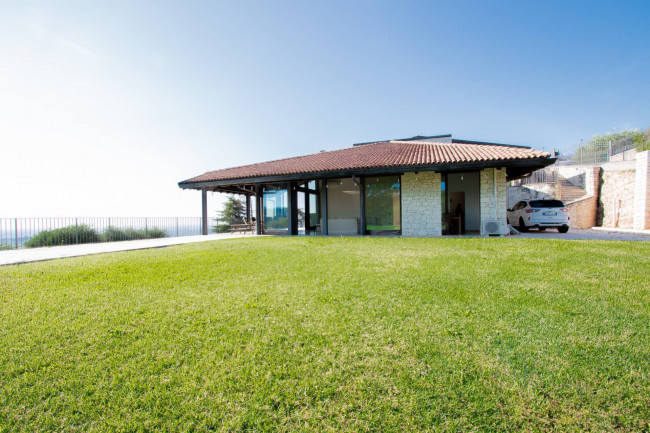 Villa for sale in Fumane