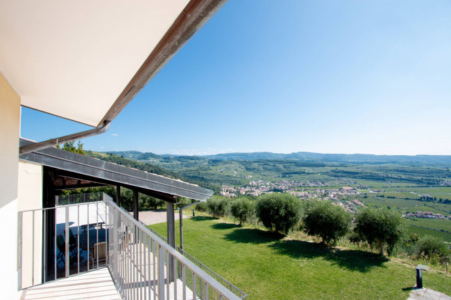 Villa for sale in Fumane