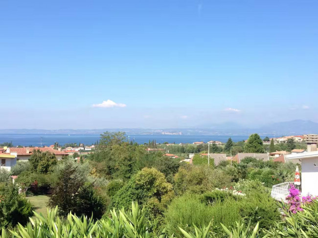 Appartamento in Affitto a Bardolino