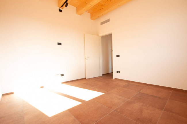 Landwirtschaftlicher Betrieb zu verkauf in Lazise