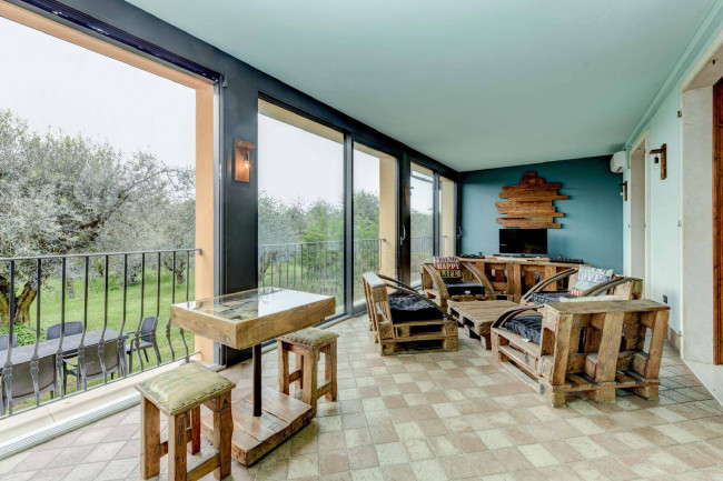 Villa in vendita a Bardolino